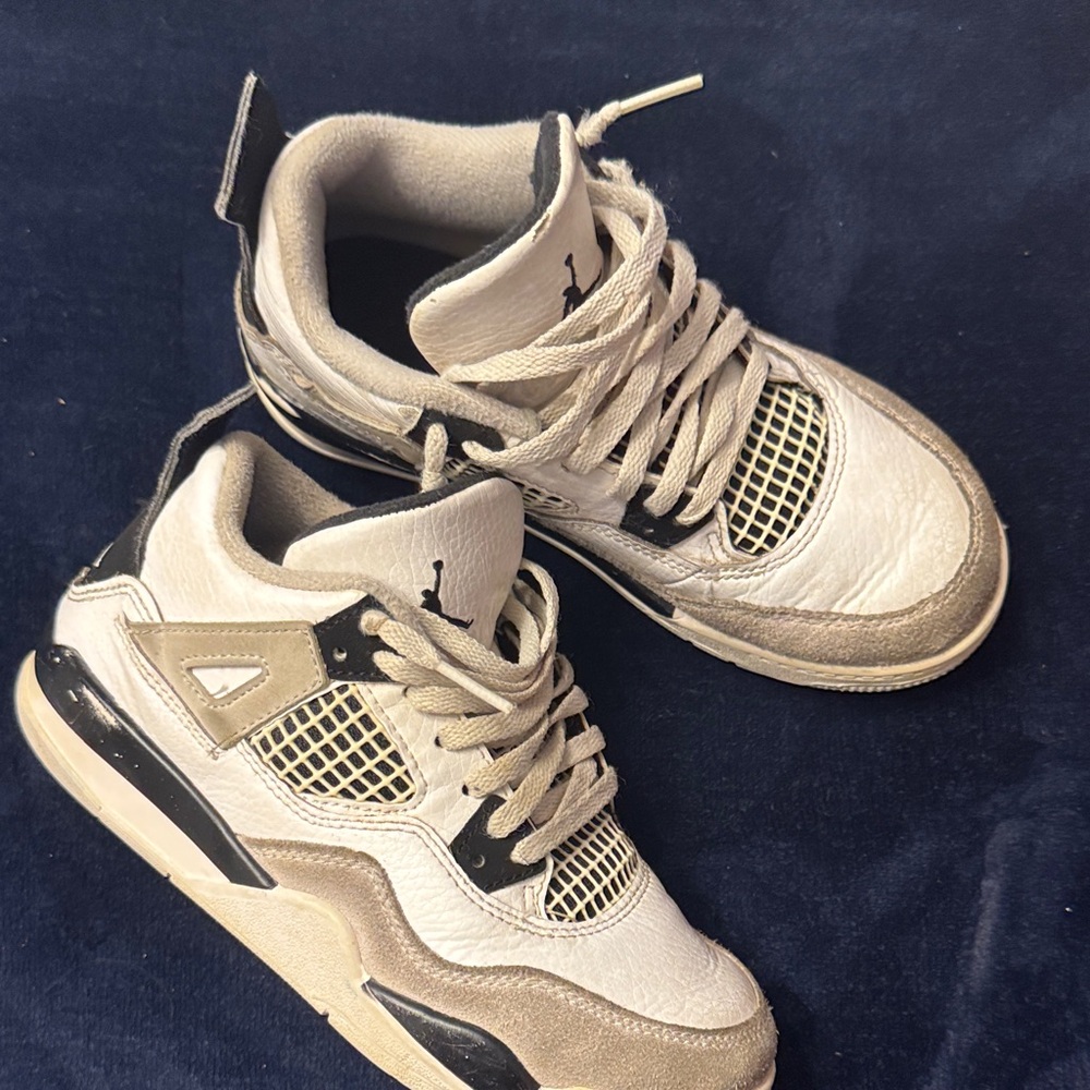 Jordan Men's Sneakers in White and Black